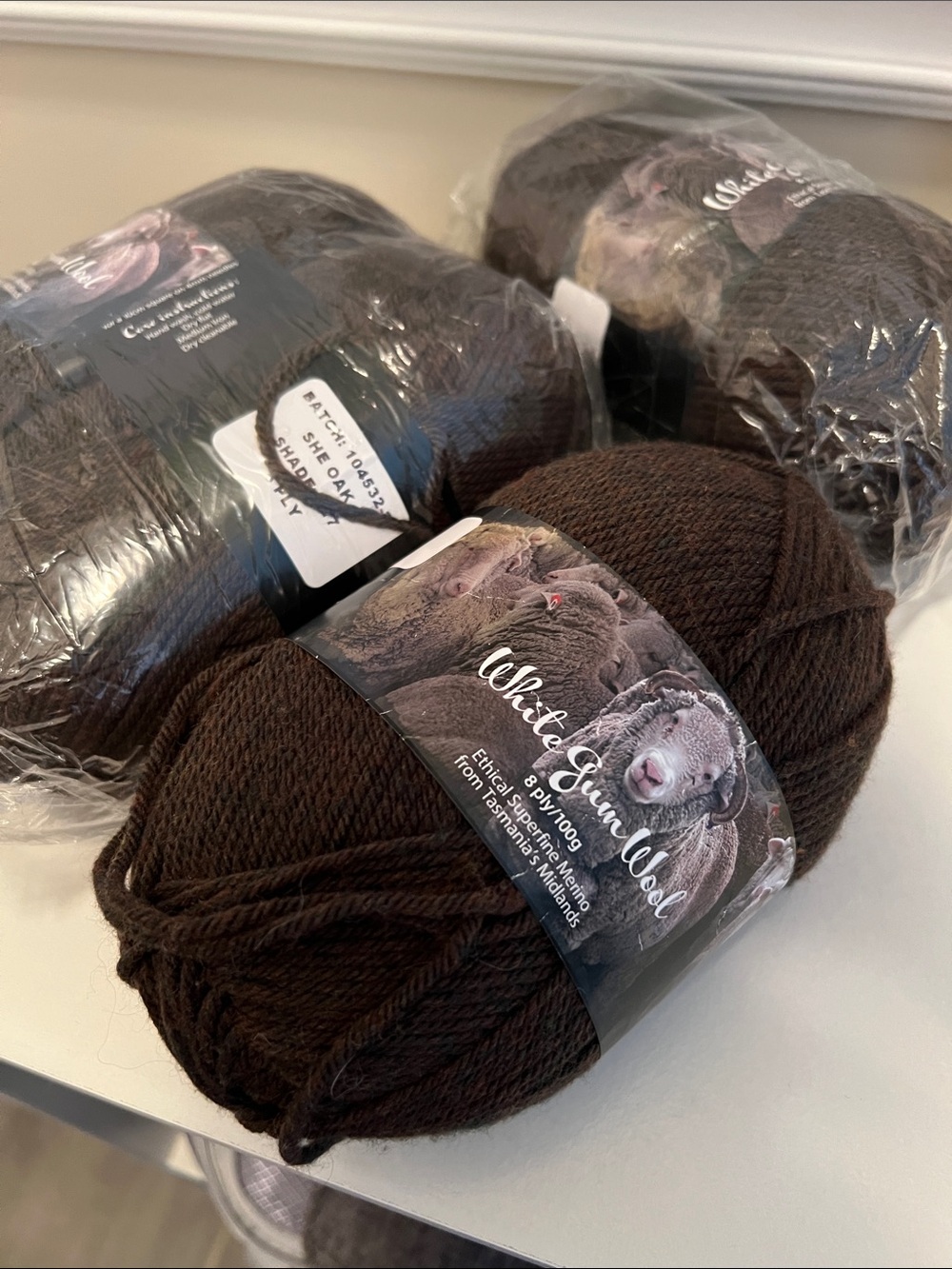 White Gum Wool DK Superfine Merino / 4 Skeins of “She-Oak” (236m Each)